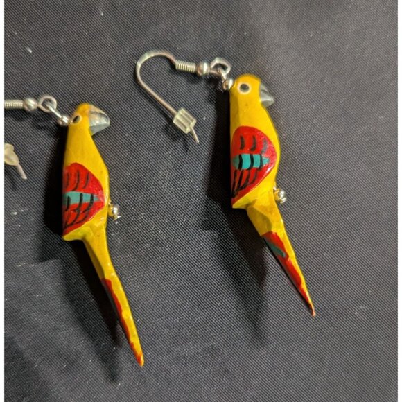 Hand-Carved Parrot Earrings & Brooch Set - Vibrant & Quirky jungle tropical - Picture 3 of 9